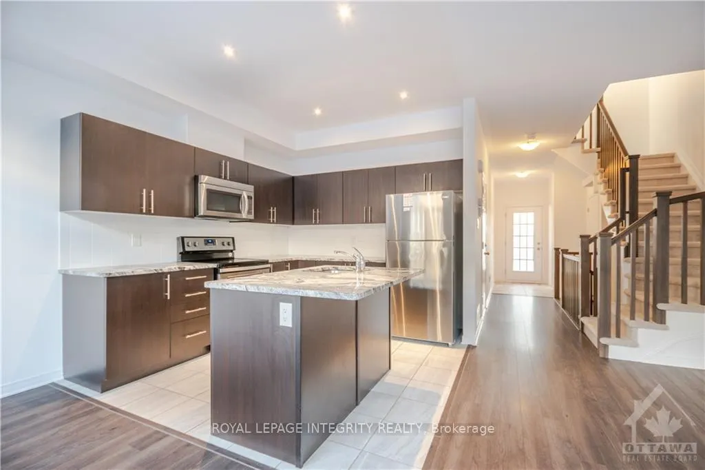 Photo 6 of 190 Camden Private, Ottawa, Barrhaven - Cedargrove/Fraserdale — HOMEH
