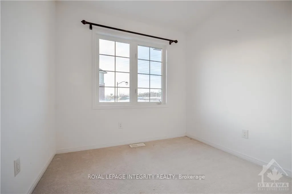 Photo 16 of 190 Camden Private, Ottawa, Barrhaven - Cedargrove/Fraserdale — HOMEH