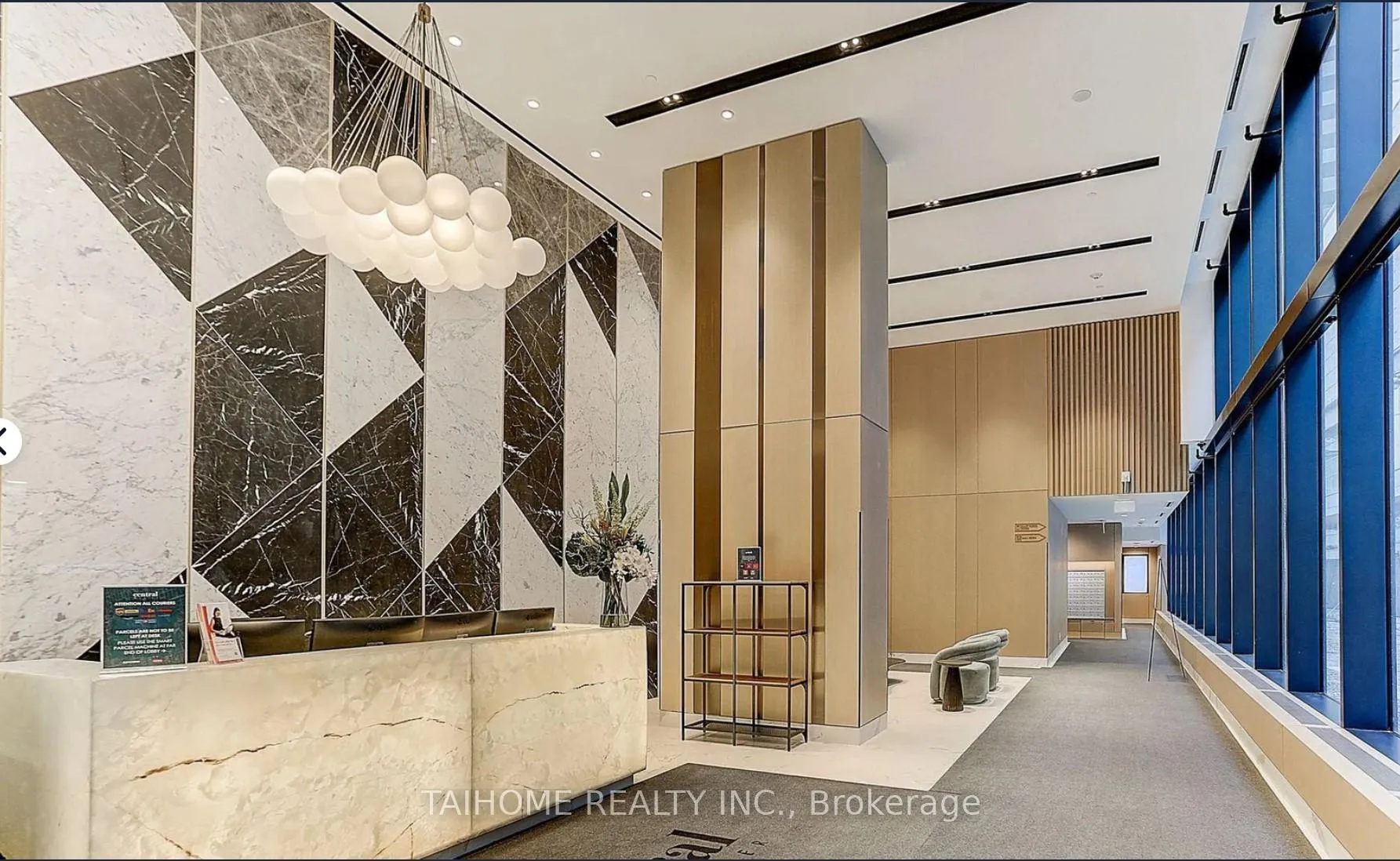 Photo 3 of Unit 1203, 38 Widmer Street, Toronto, Waterfront Communities — HOMEH
