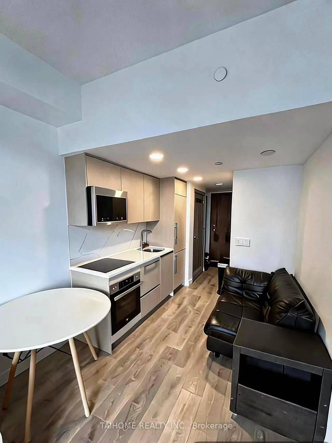 Photo 6 of Unit 1203, 38 Widmer Street, Toronto, Waterfront Communities — HOMEH