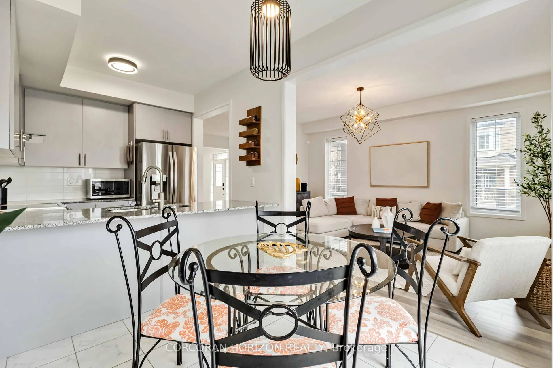Photo 14 of 81 Dundonald Trail, Newmarket, Glenway Estates — HOMEH