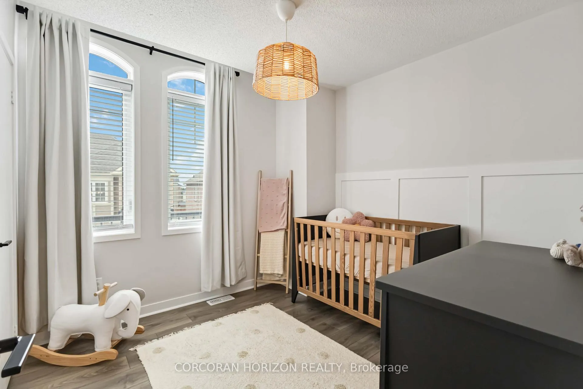 Photo 32 of 81 Dundonald Trail, Newmarket, Glenway Estates — HOMEH