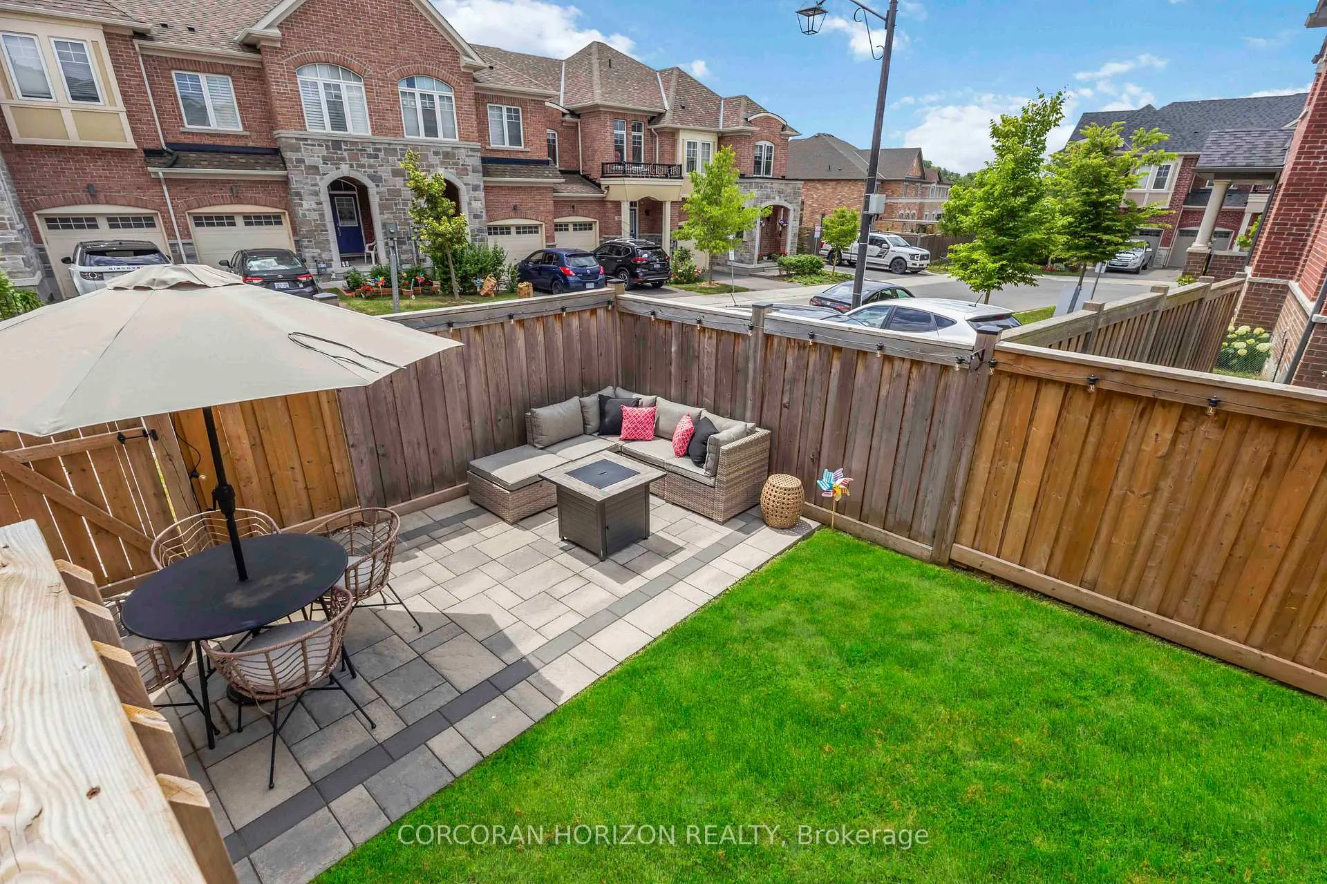 Photo 35 of 81 Dundonald Trail, Newmarket, Glenway Estates — HOMEH
