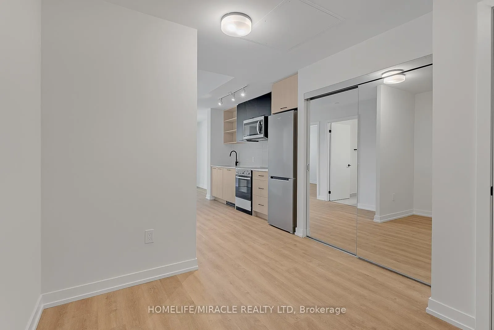 Photo 5 of Unit 311, 2300 St. Clair Avenue W, Toronto, Junction Area — HOMEH