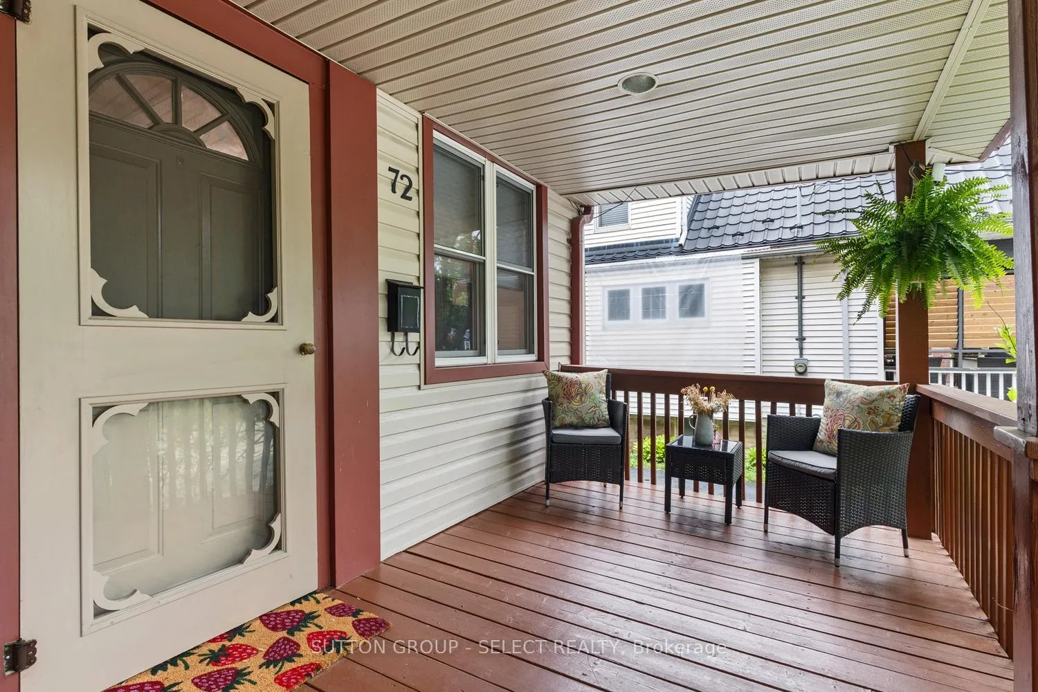 Photo 4 of 72 Emery Street E, London, South F — HOMEH