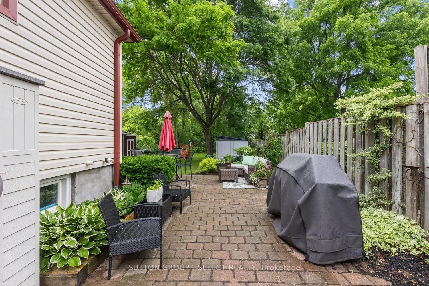 Photo 39 of 72 Emery Street E, London, South F — HOMEH