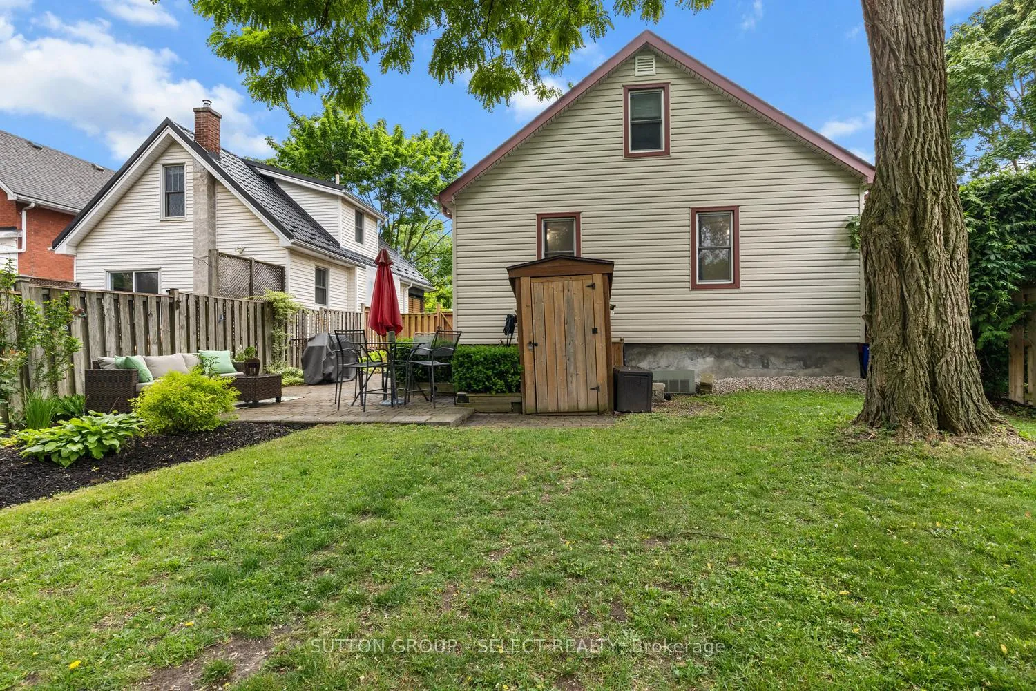 Photo 41 of 72 Emery Street E, London, South F — HOMEH