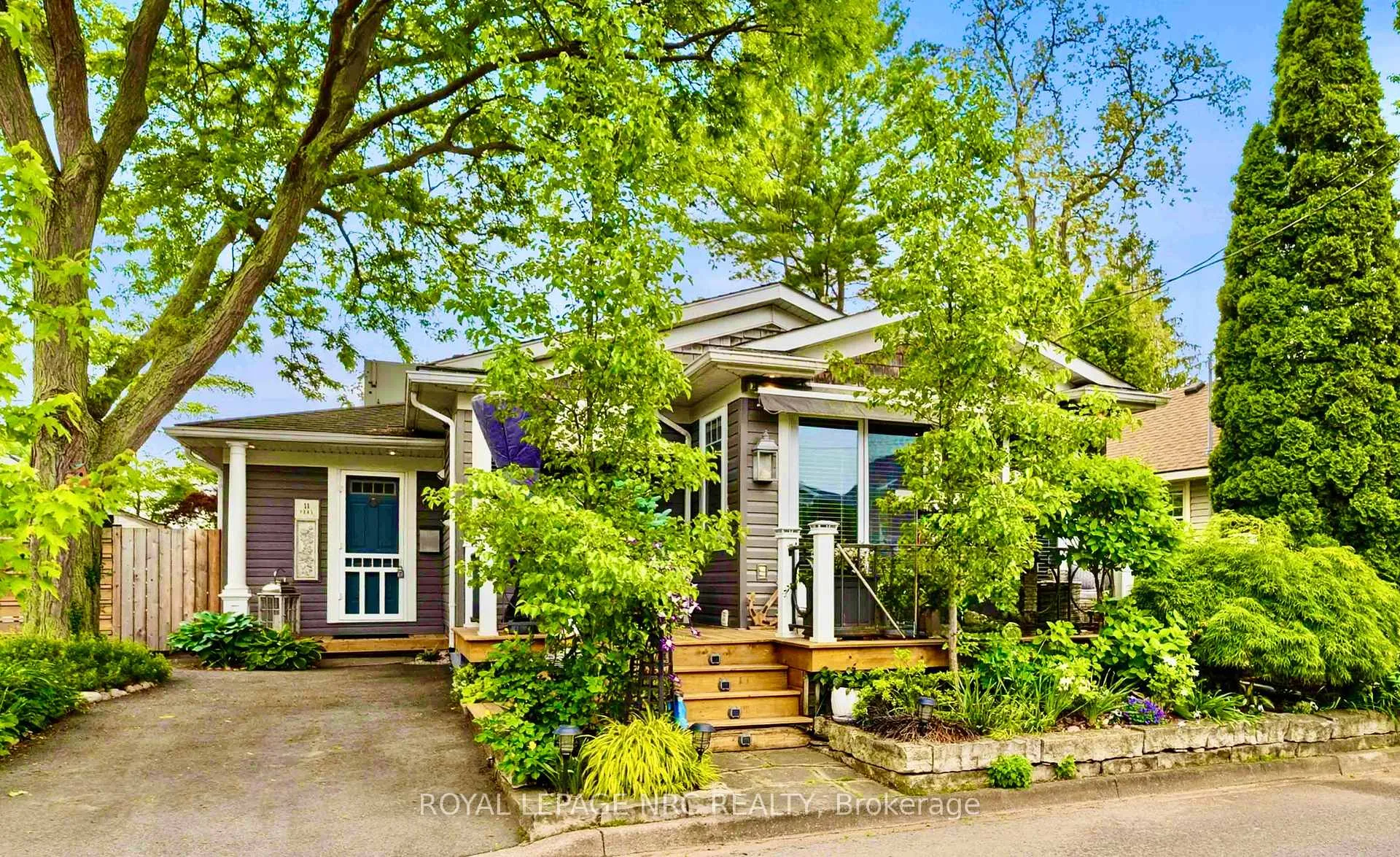 Photo 1 of 11 Peel Street, St. Catharines, Port Dalhousie — HOMEH