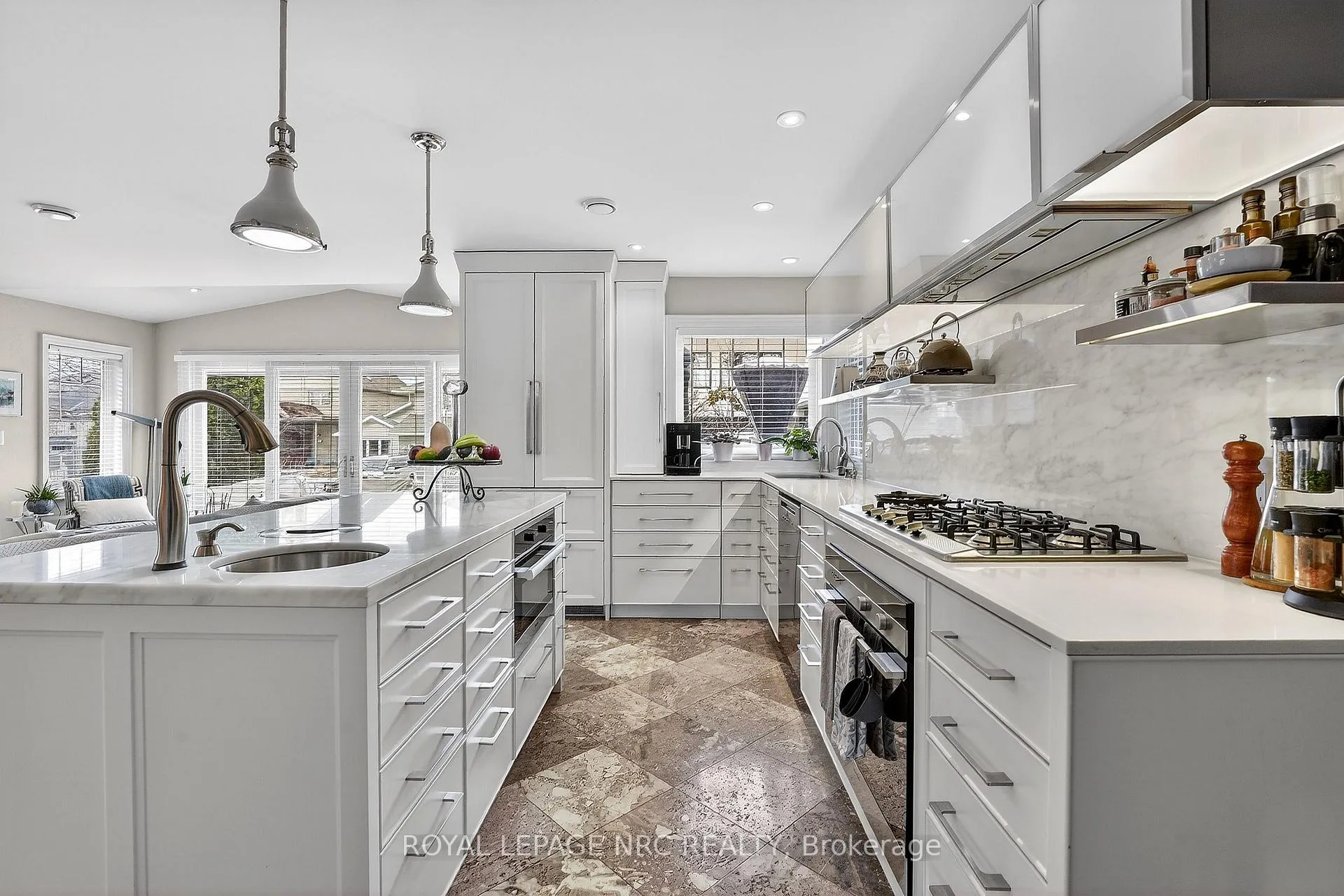 Photo 9 of 11 Peel Street, St. Catharines, Port Dalhousie — HOMEH