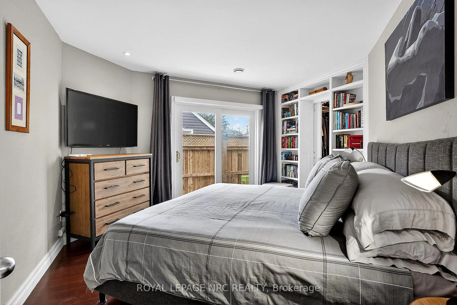 Photo 23 of 11 Peel Street, St. Catharines, Port Dalhousie — HOMEH