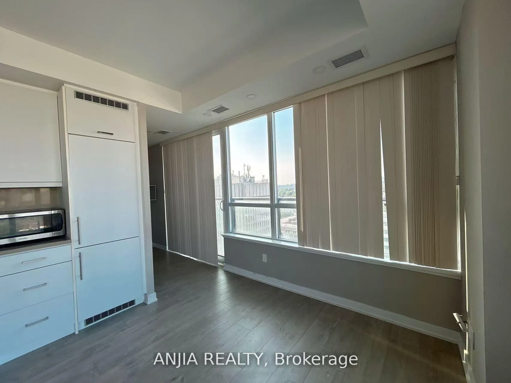 Photo 6 of Unit Lph07, 181 Huron Street, Toronto, University — HOMEH