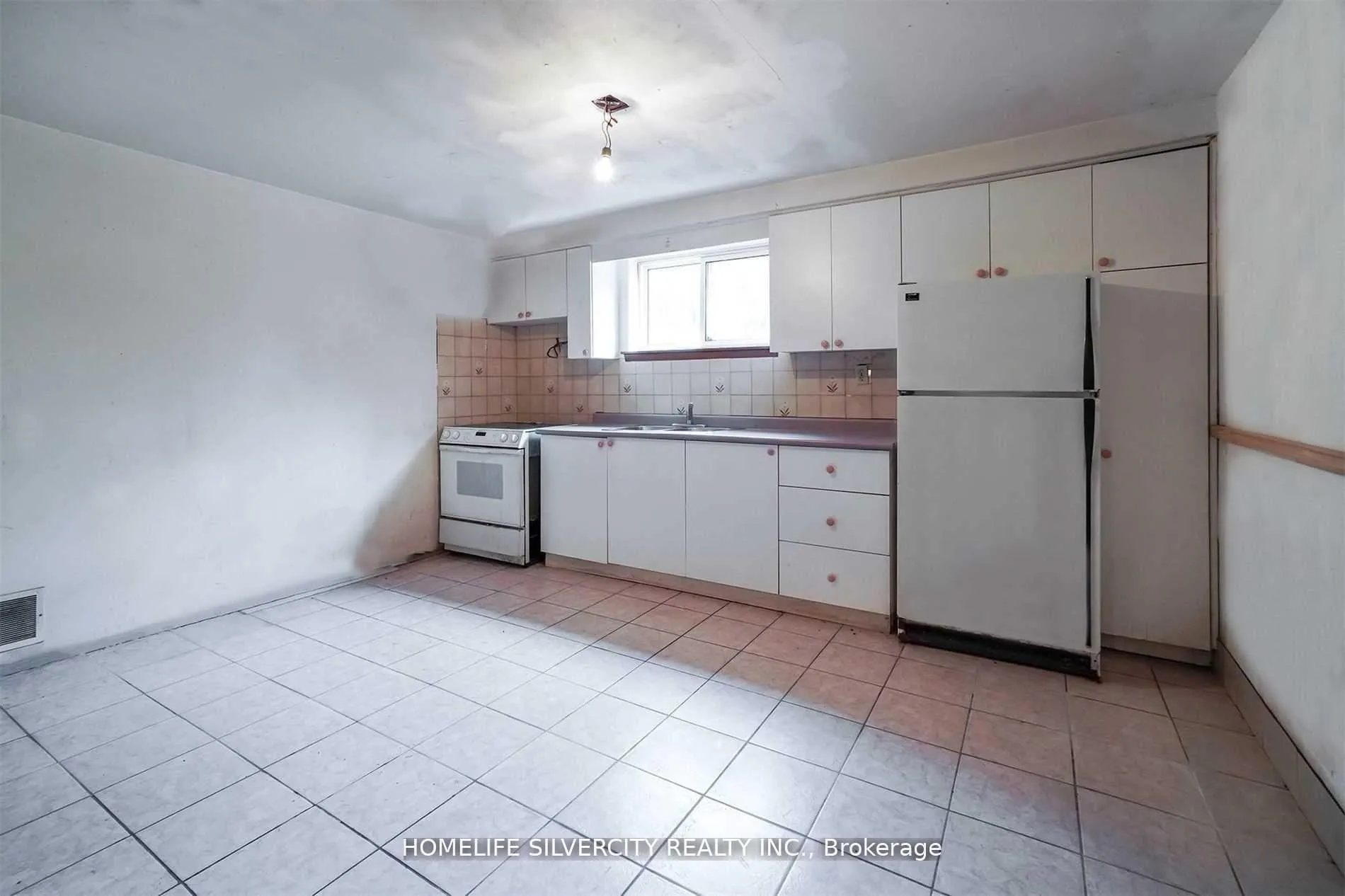 Photo 20 of 4395 Castlemore Road, Brampton, Bram East — HOMEH