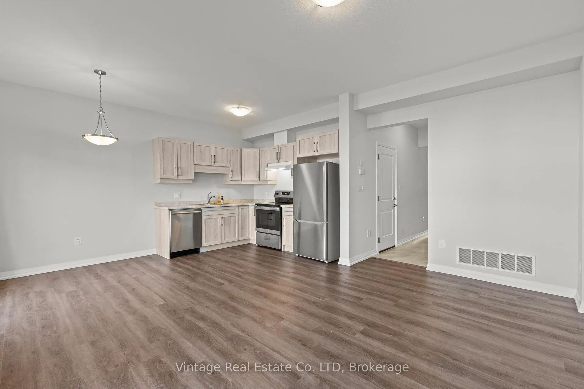 Photo 6 of 46 Samuel Avenue, Pelham, Fonthill — HOMEH