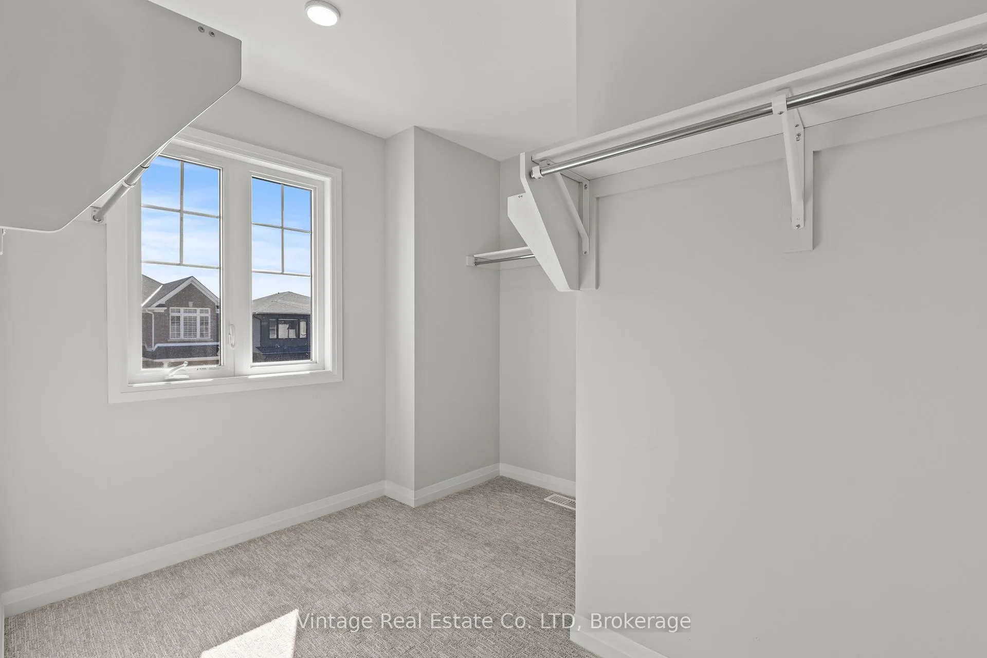 Photo 11 of 46 Samuel Avenue, Pelham, Fonthill — HOMEH