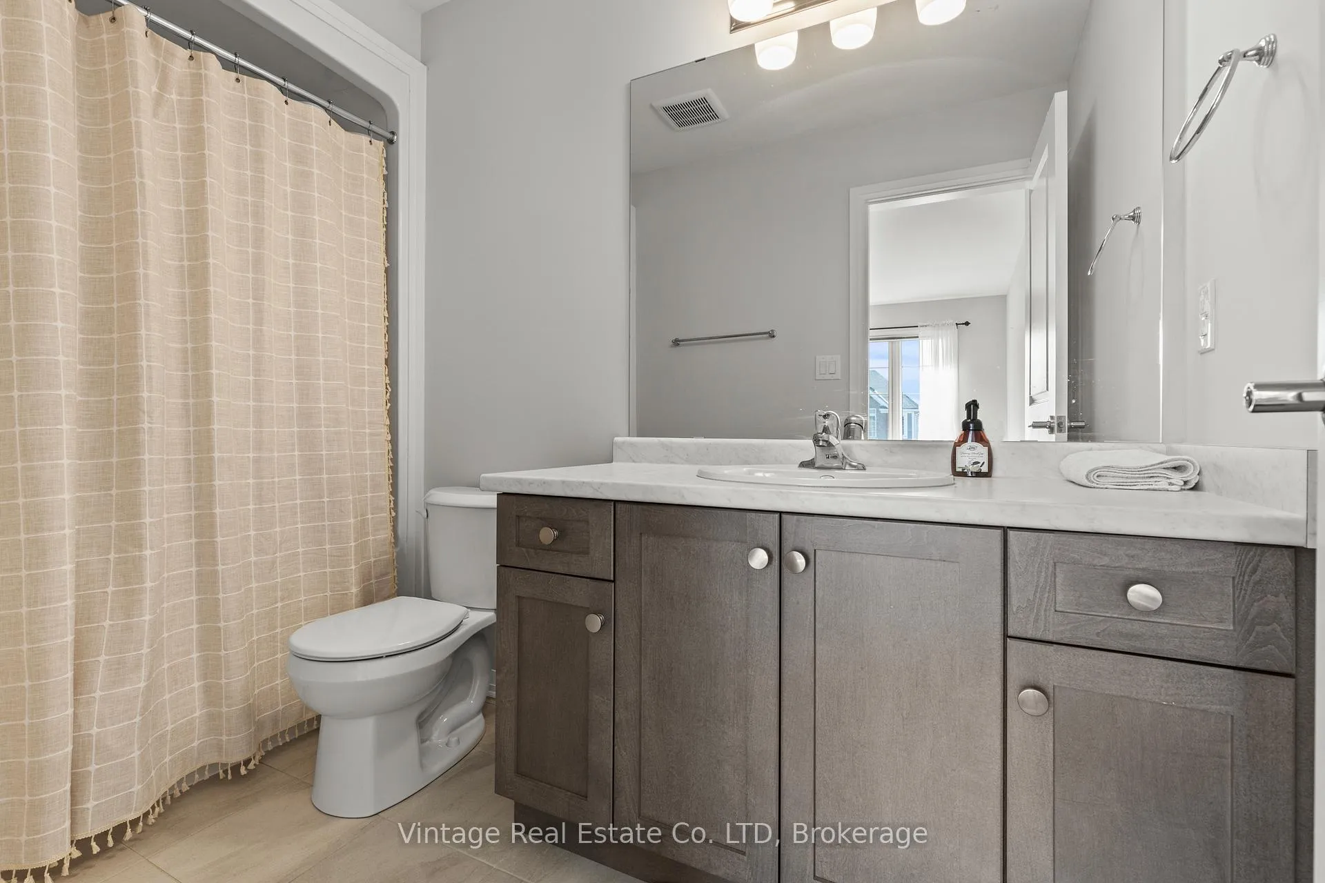 Photo 12 of 46 Samuel Avenue, Pelham, Fonthill — HOMEH