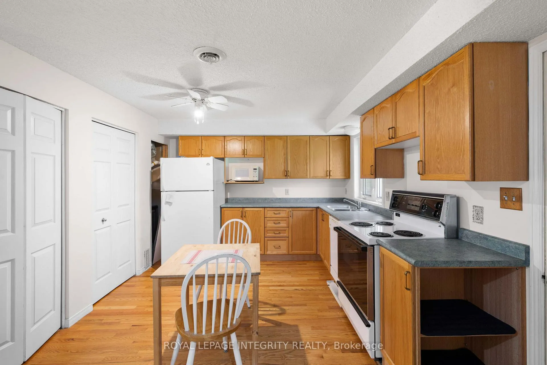 Photo 31 of 39 Mohawk Crescent, Ottawa, Bruce Farm/Graham Park/Qualicum/Bellands — HOMEH