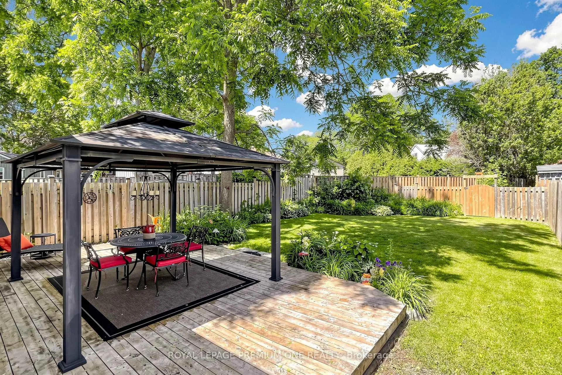Photo 24 of 4 Prout Drive, Clarington, Bowmanville — HOMEH