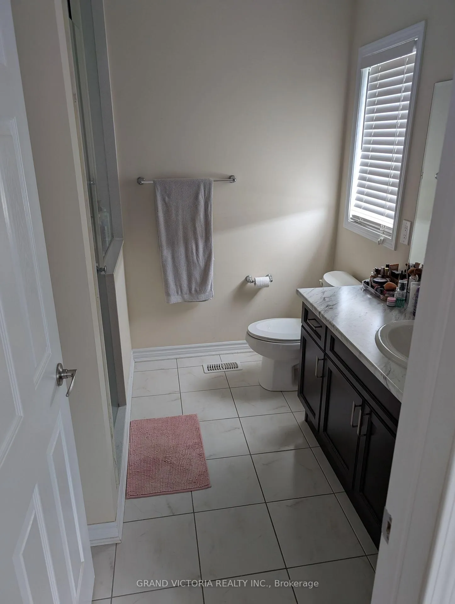 Photo 9 of 100 Mcmonies Drive, Hamilton, Waterdown — HOMEH