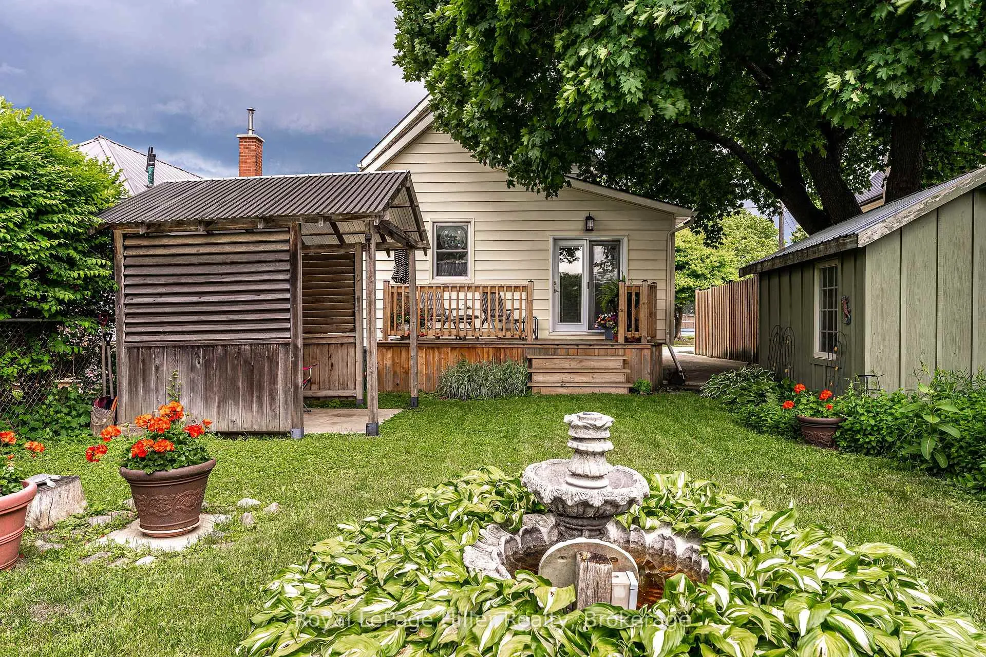 Photo 46 of 121 Milton Street, Stratford — HOMEH