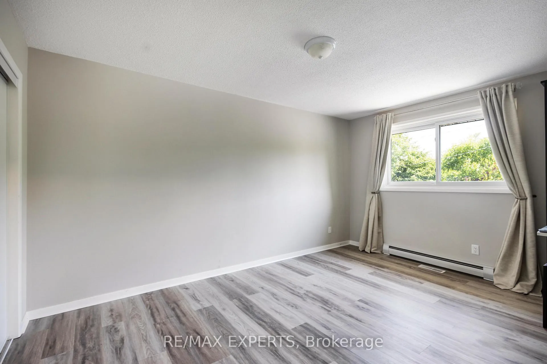 Photo 17 of 360 First Avenue, Welland, N. Welland — HOMEH