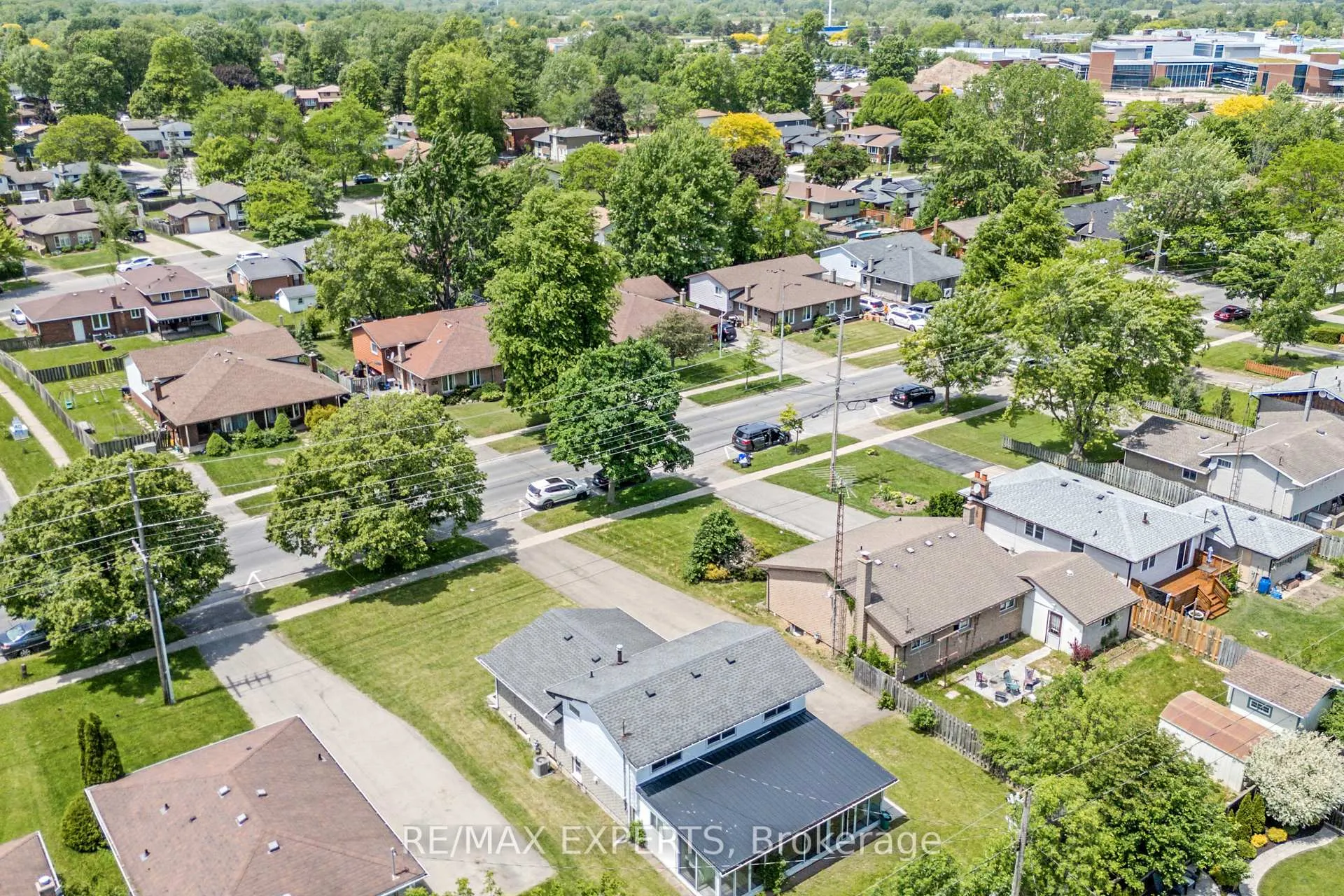 Photo 32 of 360 First Avenue, Welland, N. Welland — HOMEH