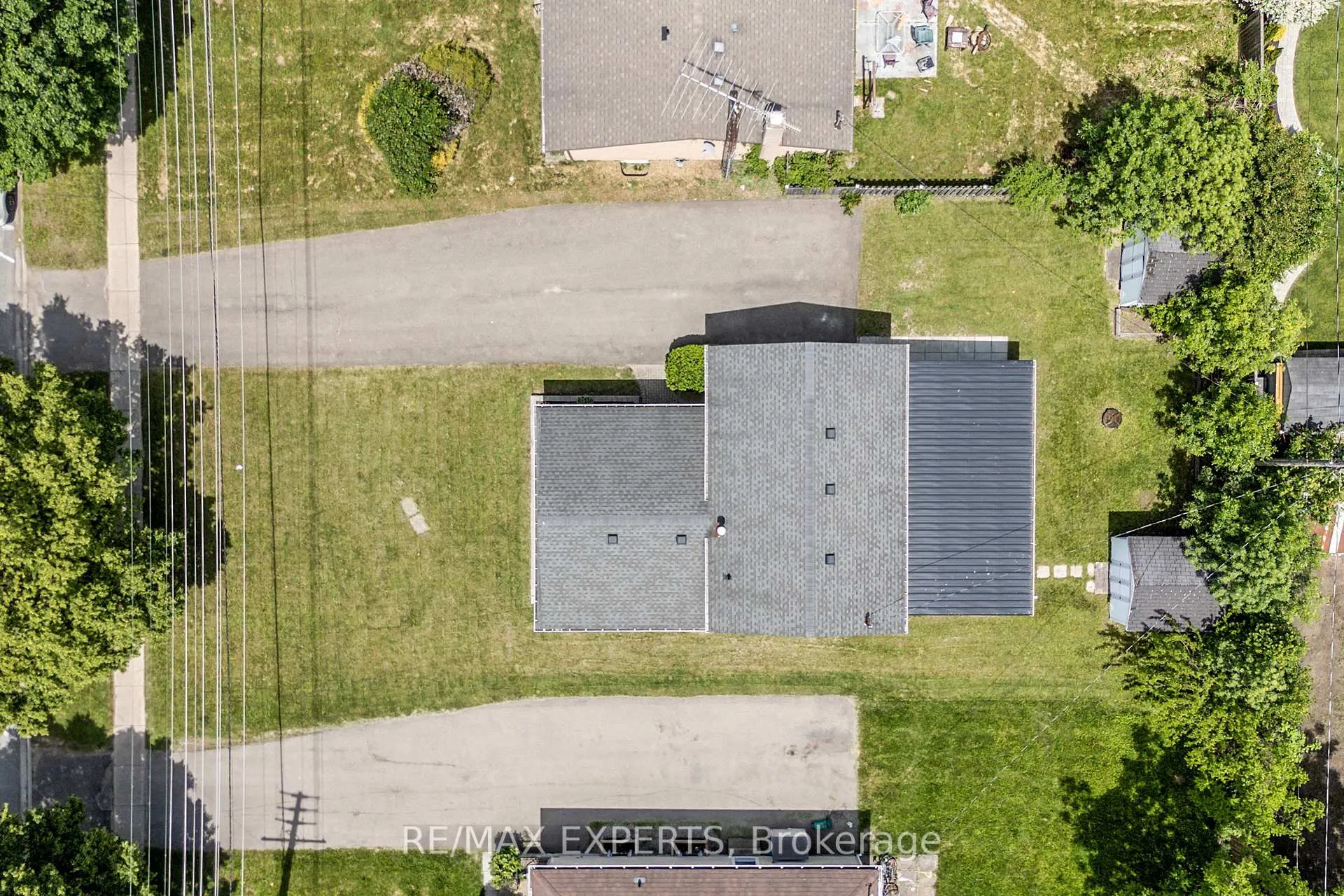 Photo 34 of 360 First Avenue, Welland, N. Welland — HOMEH