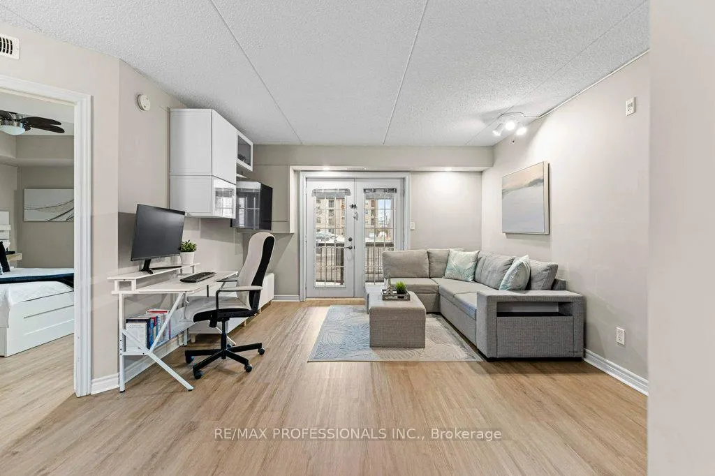 Photo 2 of Unit 106, 2055 Appleby Line, Burlington, Uptown — HOMEH