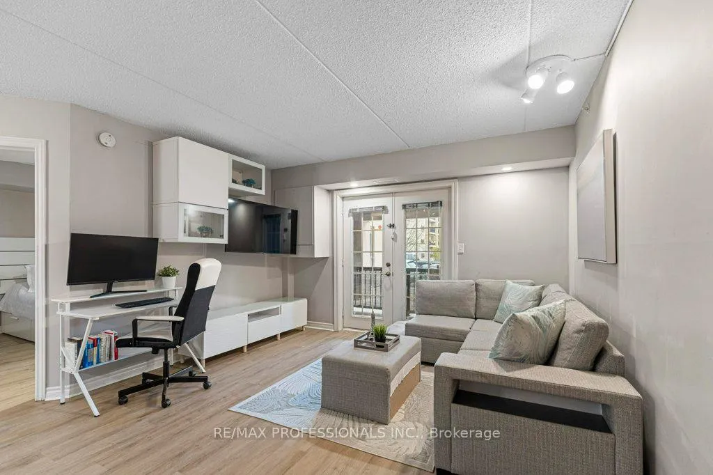 Photo 3 of Unit 106, 2055 Appleby Line, Burlington, Uptown — HOMEH