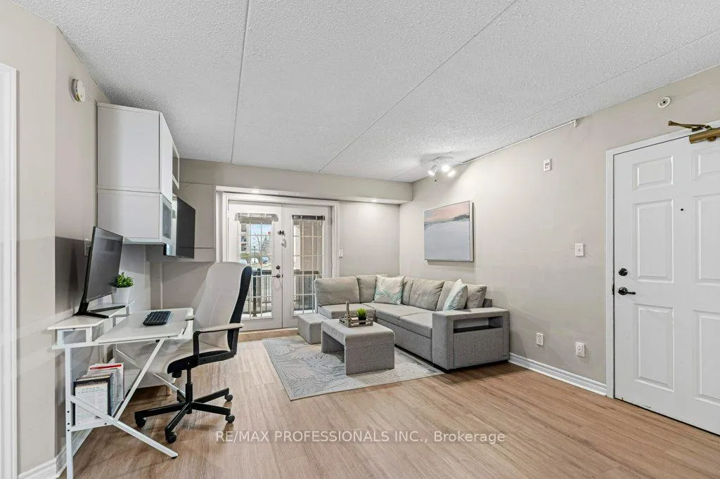 Photo 4 of Unit 106, 2055 Appleby Line, Burlington, Uptown — HOMEH