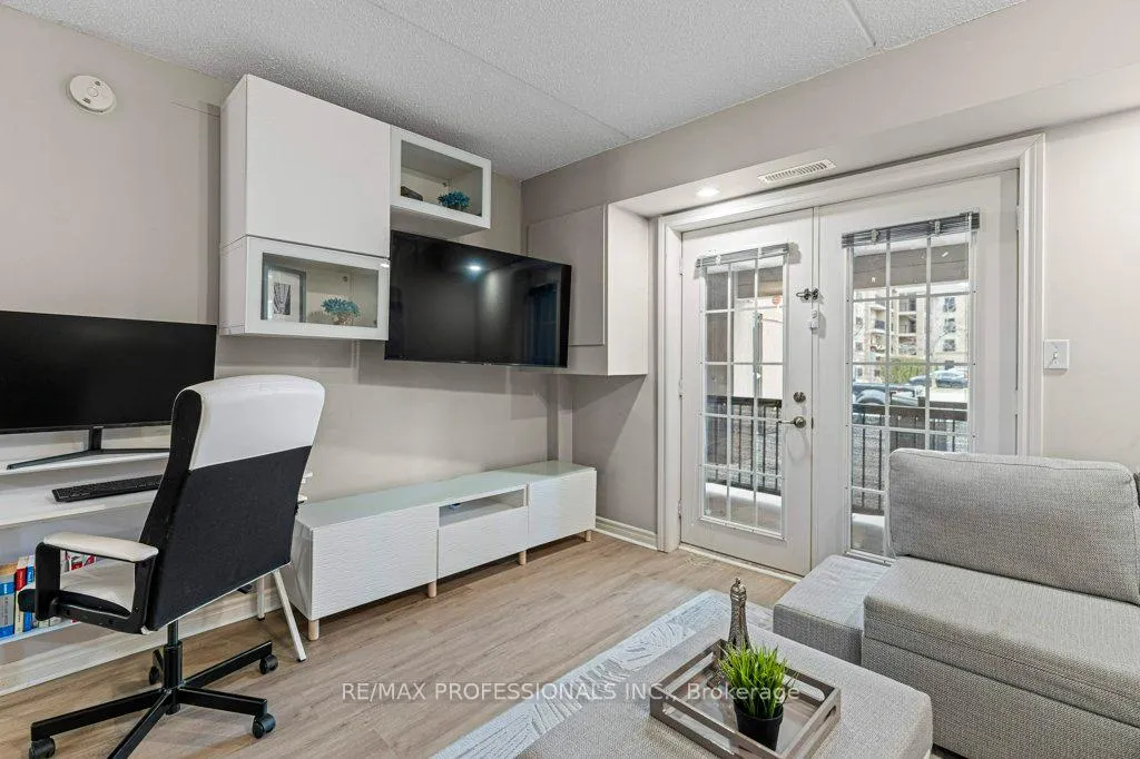 Photo 5 of Unit 106, 2055 Appleby Line, Burlington, Uptown — HOMEH