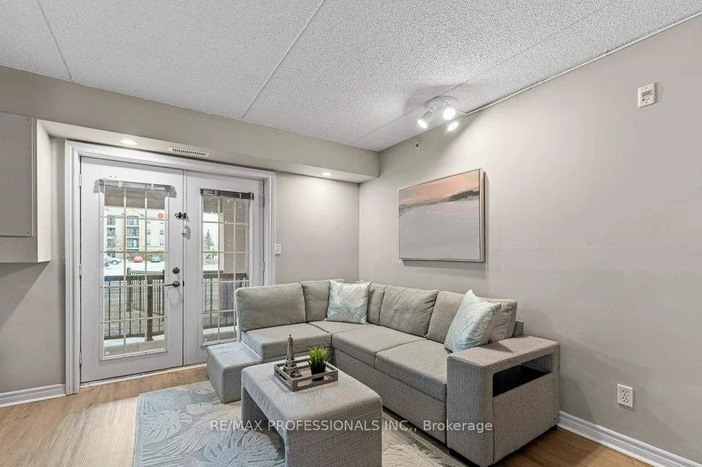 Photo 6 of Unit 106, 2055 Appleby Line, Burlington, Uptown — HOMEH