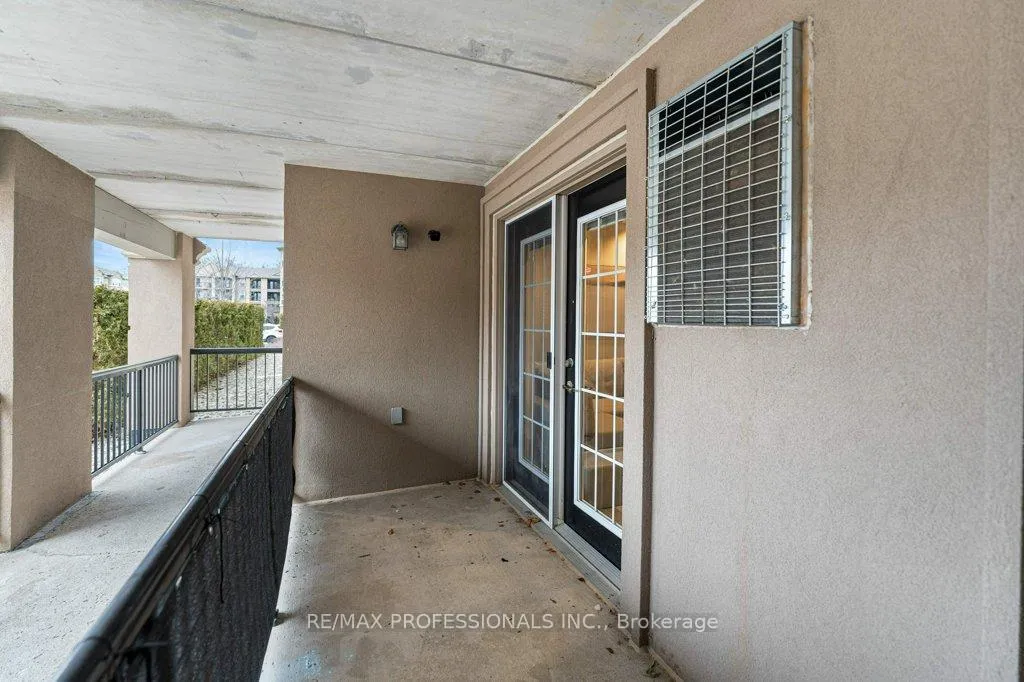 Photo 13 of Unit 106, 2055 Appleby Line, Burlington, Uptown — HOMEH