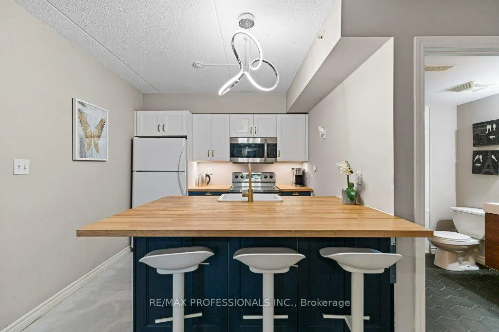 Photo 15 of Unit 106, 2055 Appleby Line, Burlington, Uptown — HOMEH