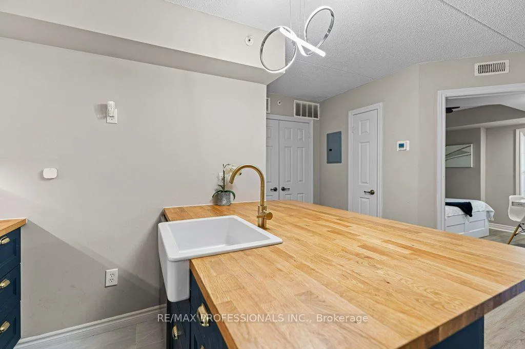 Photo 16 of Unit 106, 2055 Appleby Line, Burlington, Uptown — HOMEH