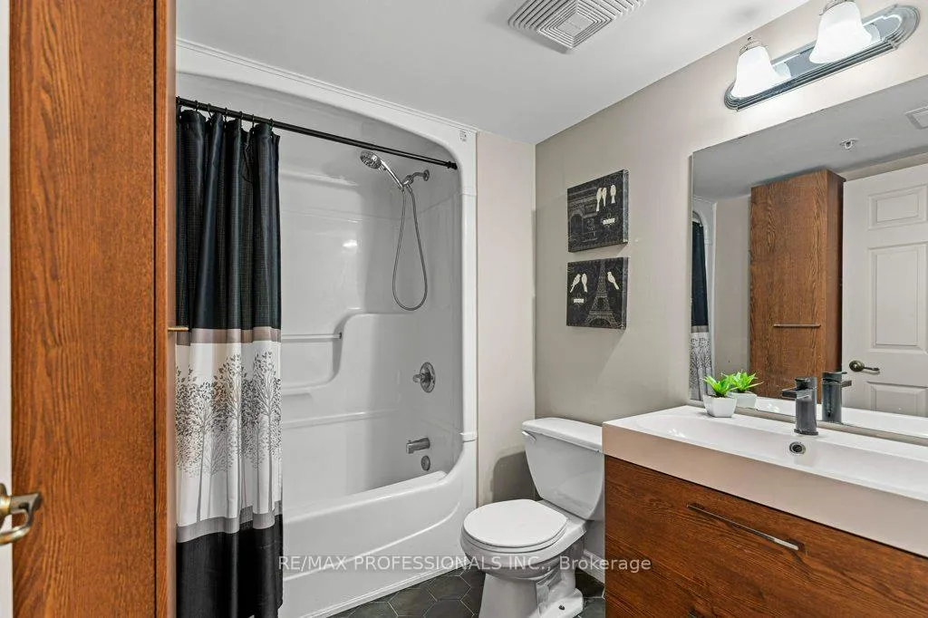 Photo 23 of Unit 106, 2055 Appleby Line, Burlington, Uptown — HOMEH