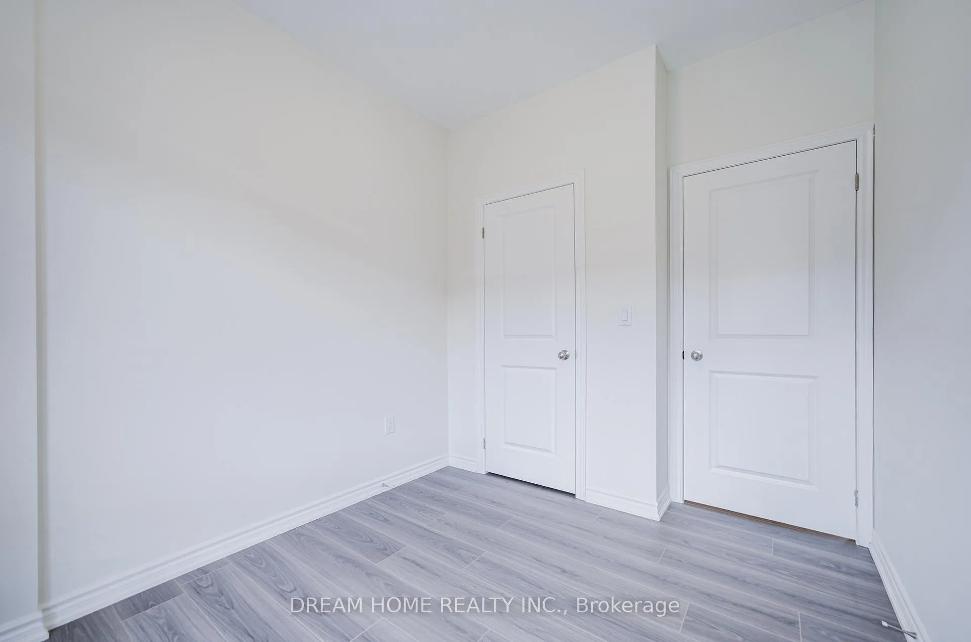 Photo 23 of 19 Coppini Lane, Ajax, South East — HOMEH