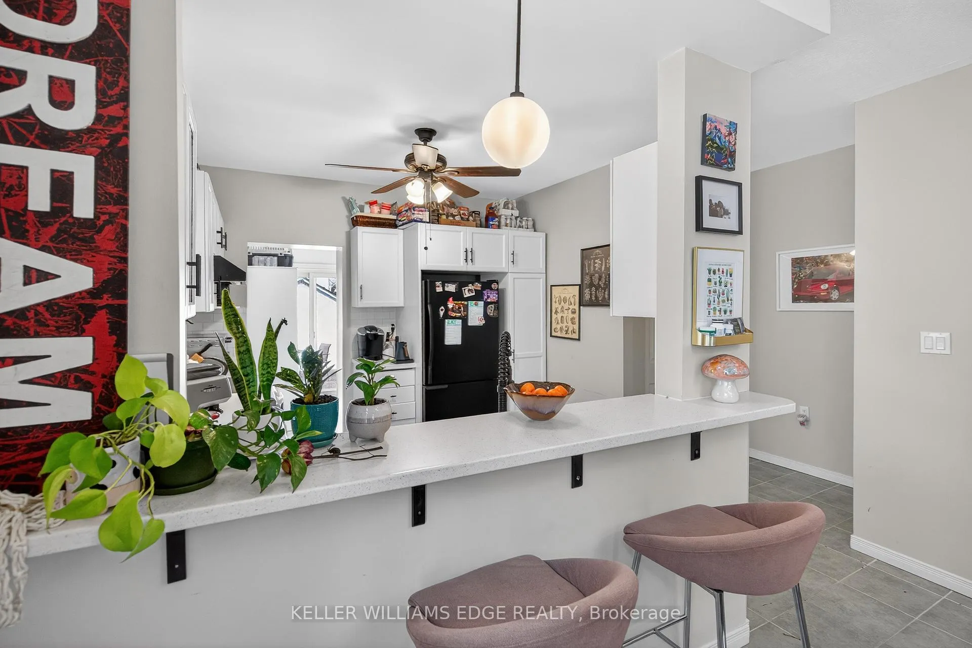 Photo 9 of 209 Glendale Avenue N, Hamilton, Crown Point — HOMEH
