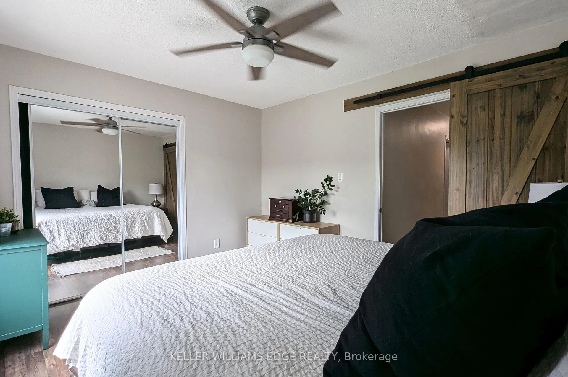 Photo 16 of 209 Glendale Avenue N, Hamilton, Crown Point — HOMEH