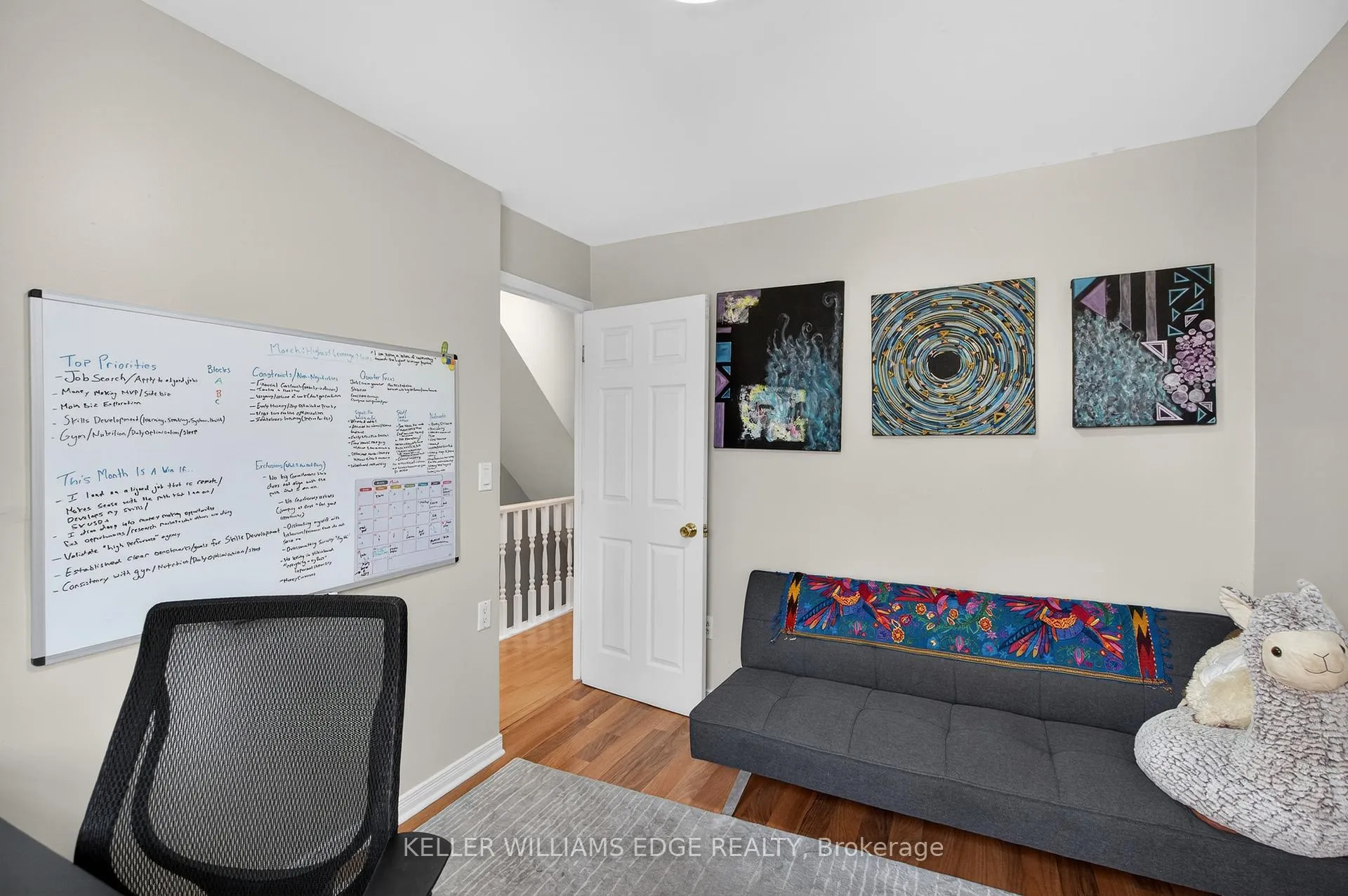 Photo 22 of 209 Glendale Avenue N, Hamilton, Crown Point — HOMEH