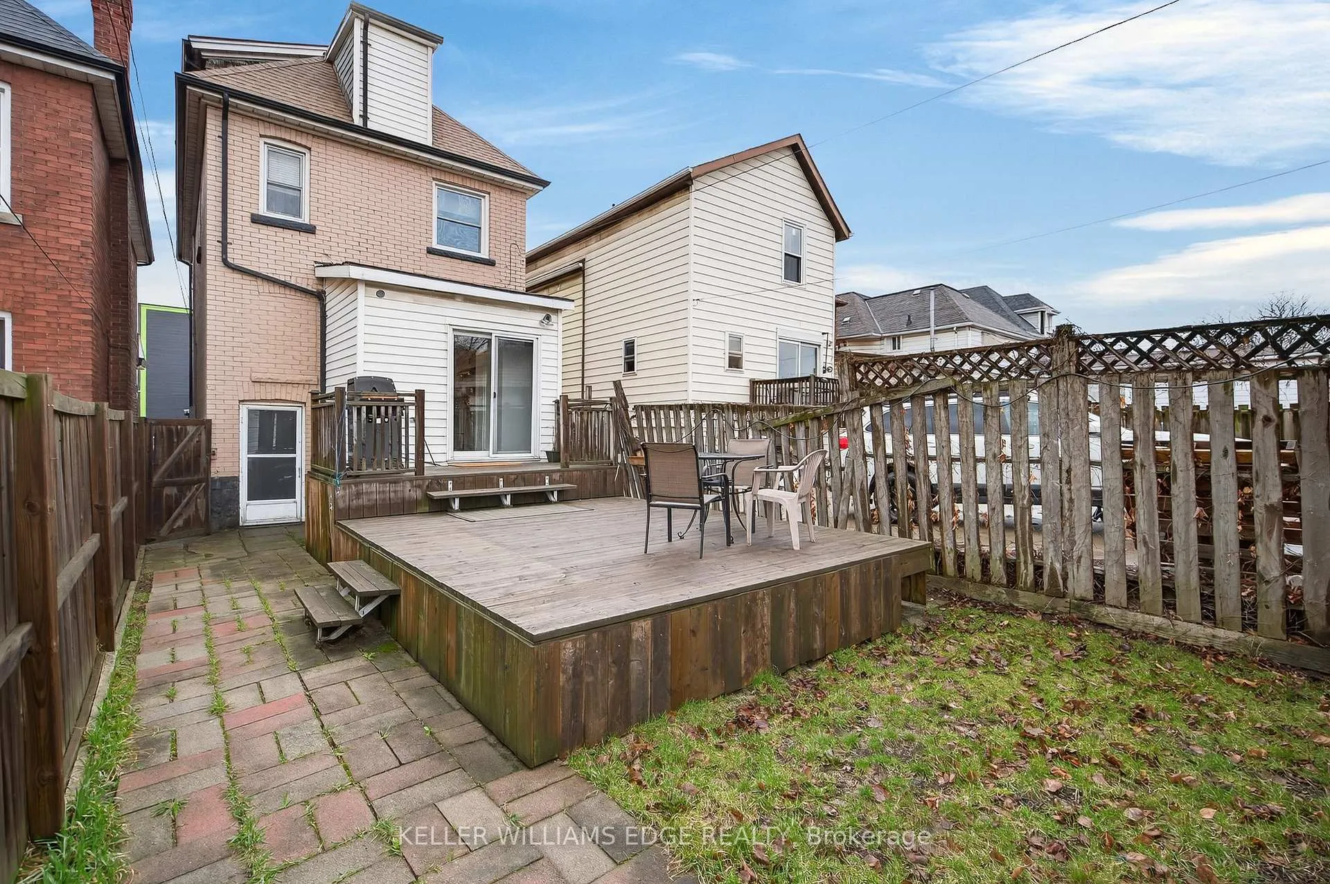 Photo 31 of 209 Glendale Avenue N, Hamilton, Crown Point — HOMEH