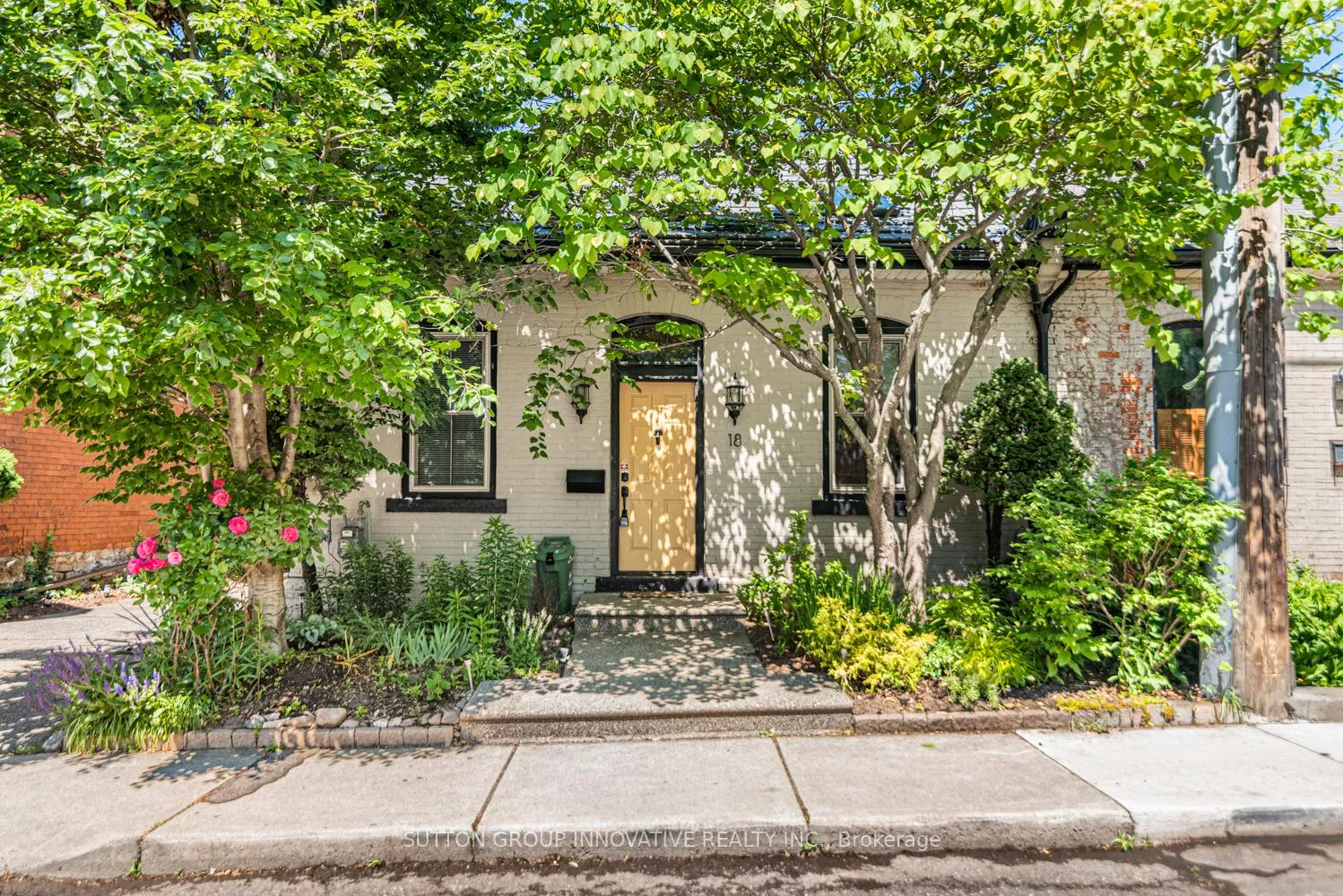 Photo of 18 Pearl Street S