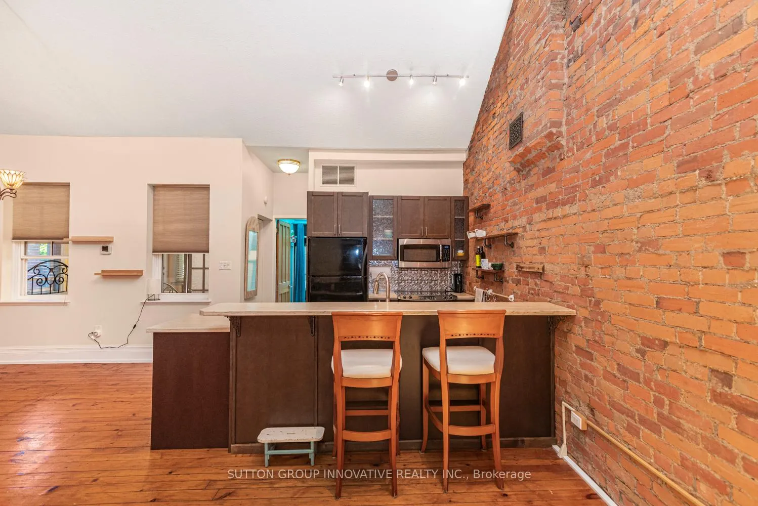 Photo 12 of 18 Pearl Street S, Hamilton, Strathcona — HOMEH