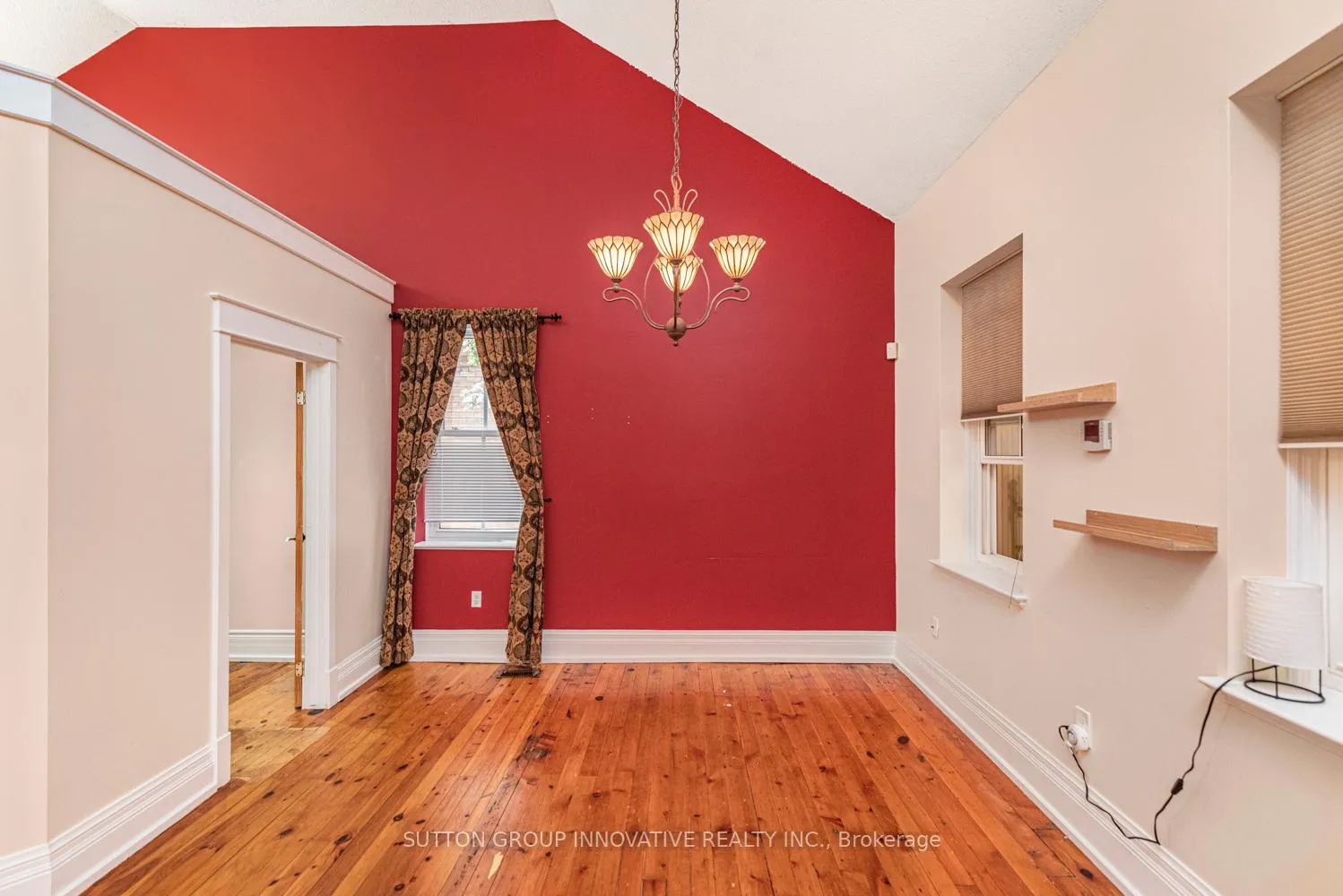 Photo 15 of 18 Pearl Street S, Hamilton, Strathcona — HOMEH