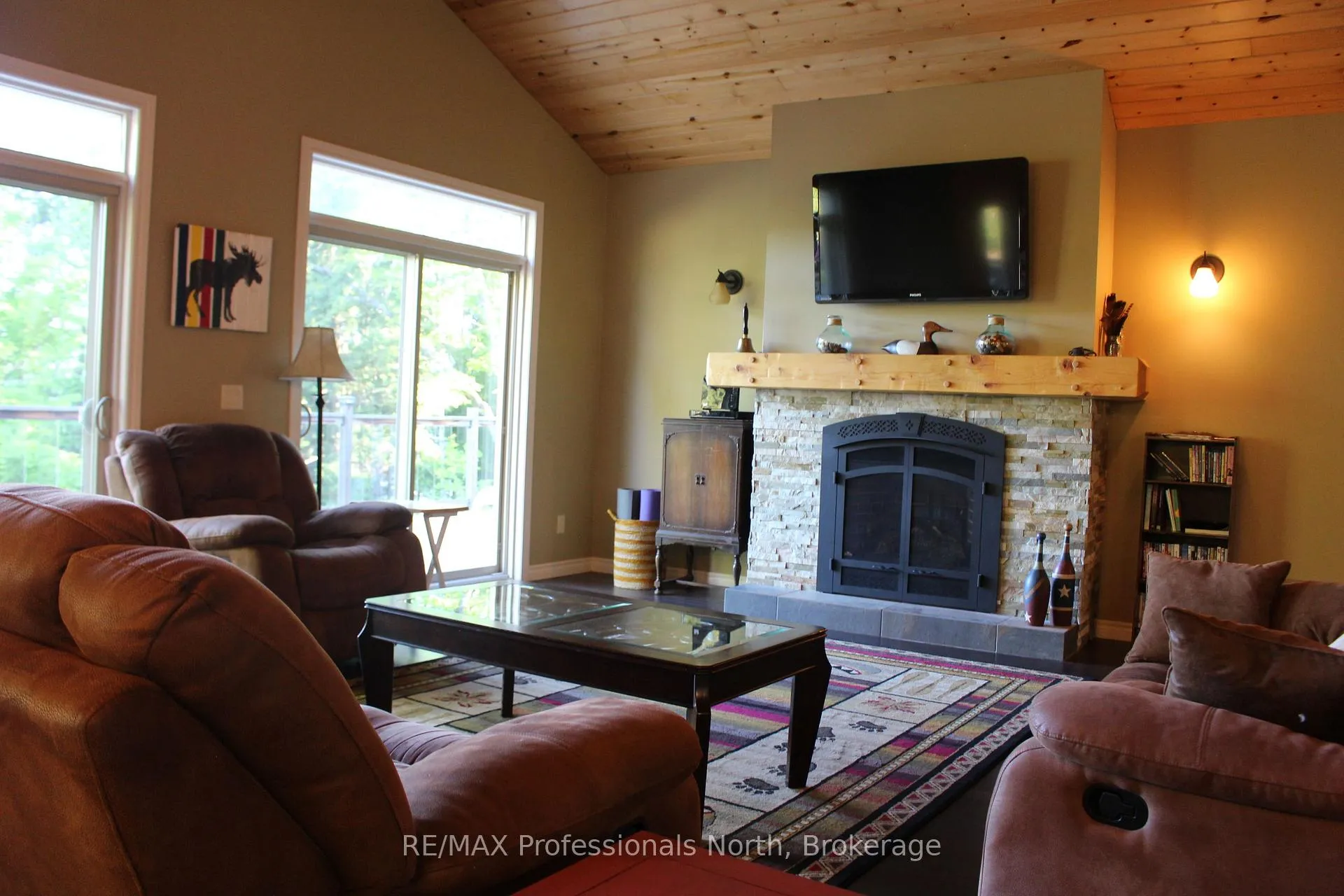 Photo 7 of 98 Lynx Drive, Kearney — HOMEH