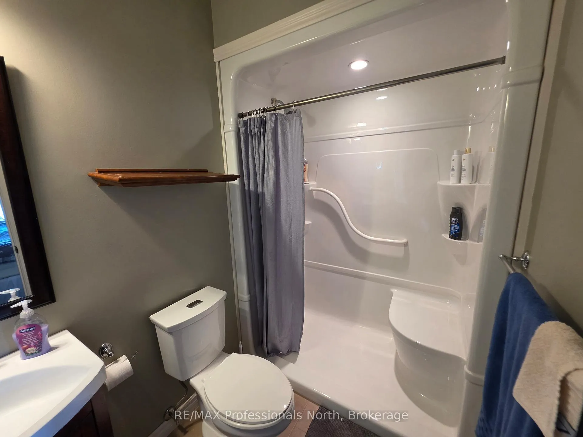 Photo 19 of 98 Lynx Drive, Kearney — HOMEH