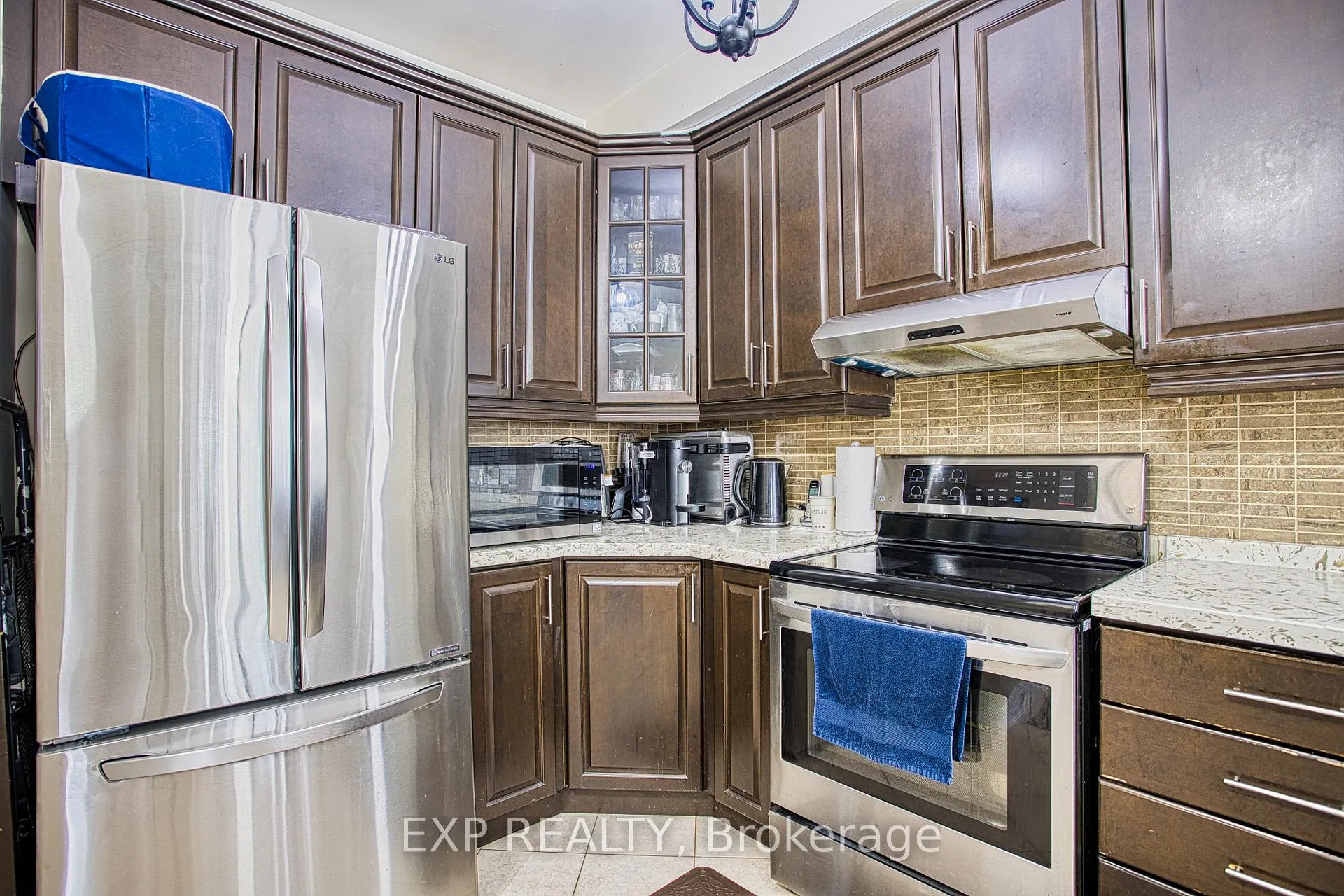 Photo 11 of 206 Springstead Avenue, Hamilton, Winona Park — HOMEH