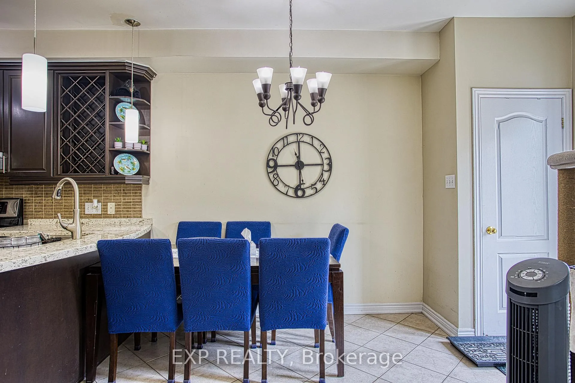 Photo 13 of 206 Springstead Avenue, Hamilton, Winona Park — HOMEH