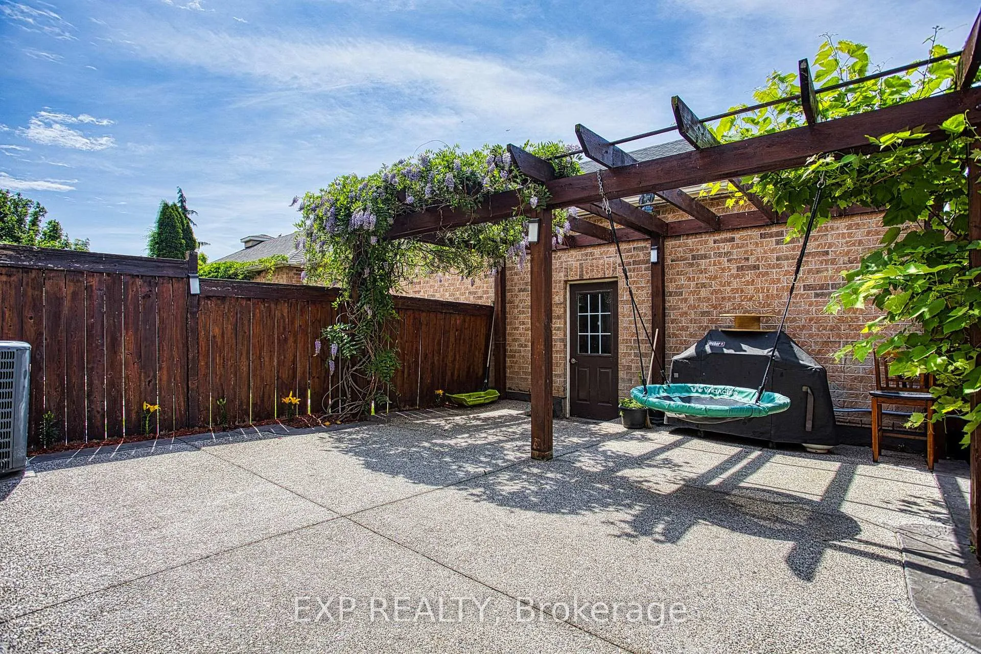 Photo 36 of 206 Springstead Avenue, Hamilton, Winona Park — HOMEH