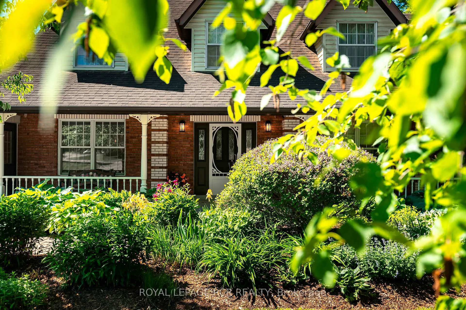 Photo 2 of 3 Carroll Court, Caledon, Palgrave — HOMEH