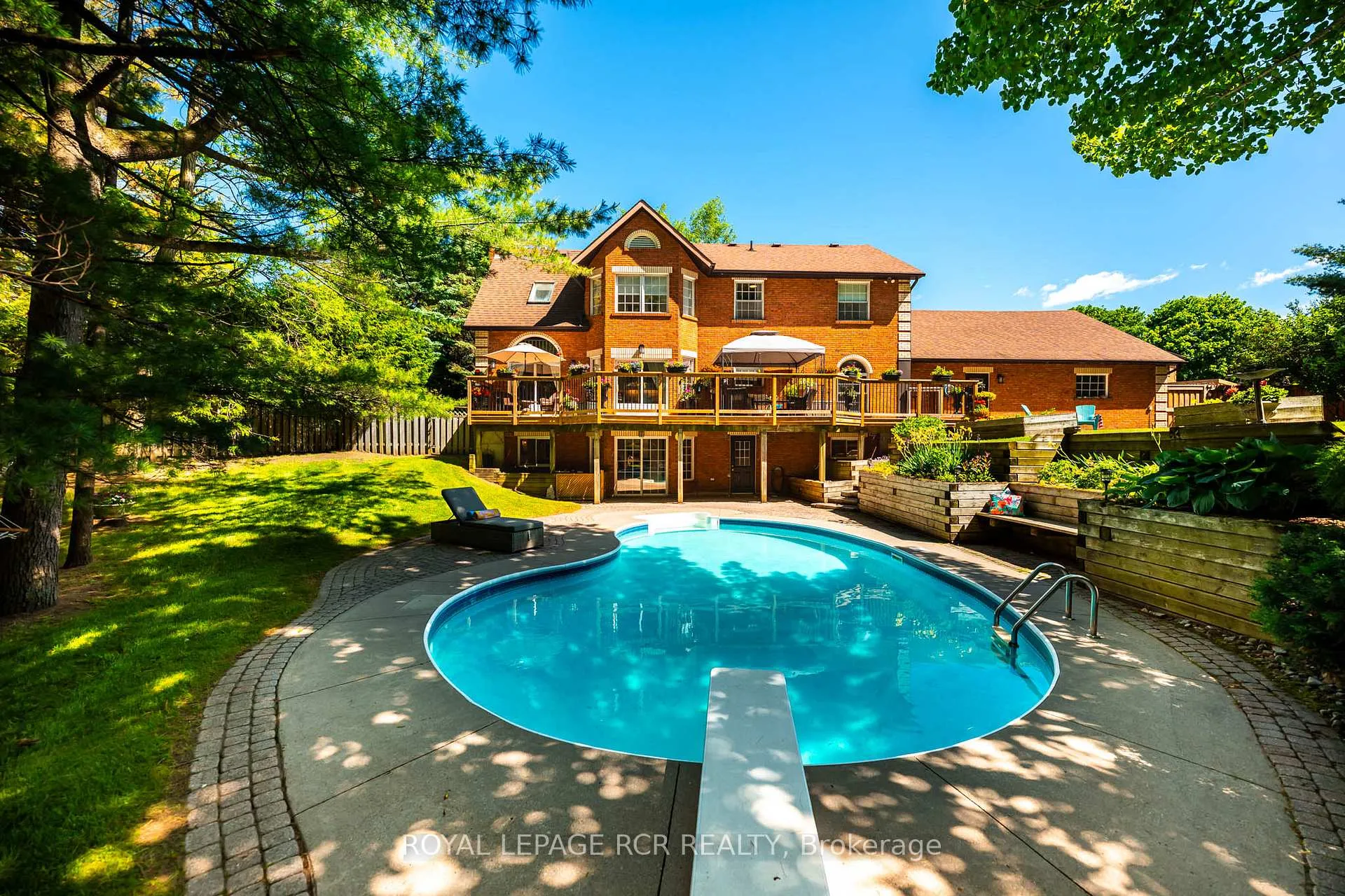 Photo 6 of 3 Carroll Court, Caledon, Palgrave — HOMEH
